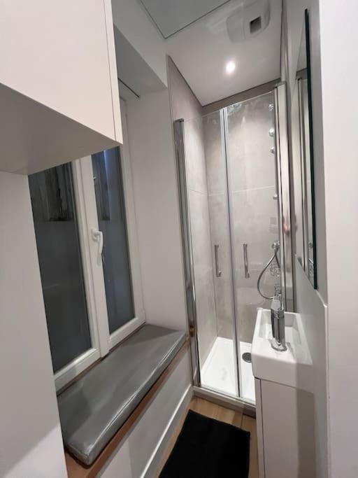 Studio Melun Peaceful Area 5 Min To Train Station Exterior photo