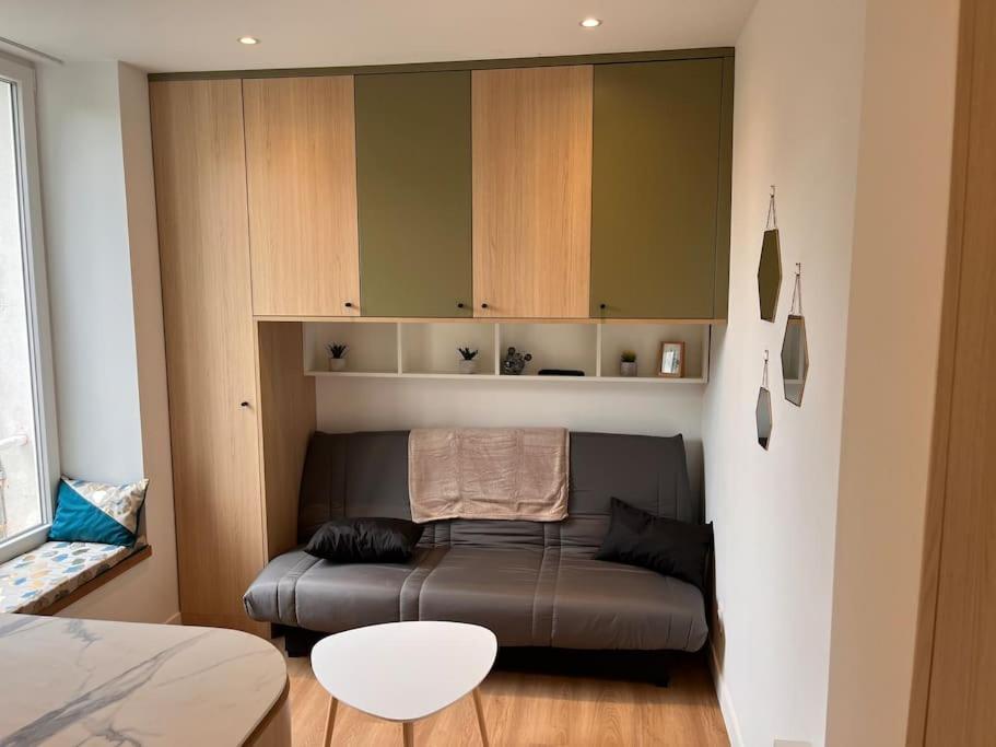 Studio Melun Peaceful Area 5 Min To Train Station Exterior photo